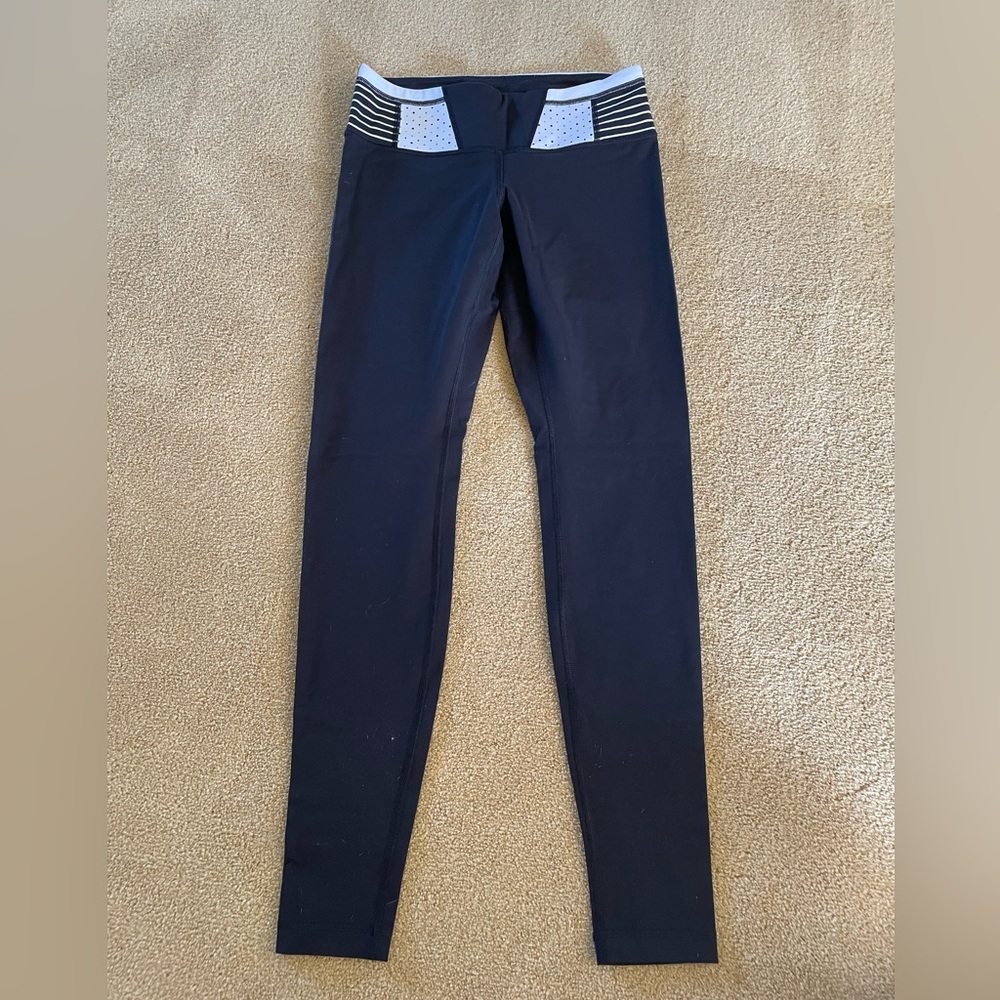 Lululemon leggings with patterned band size 8
